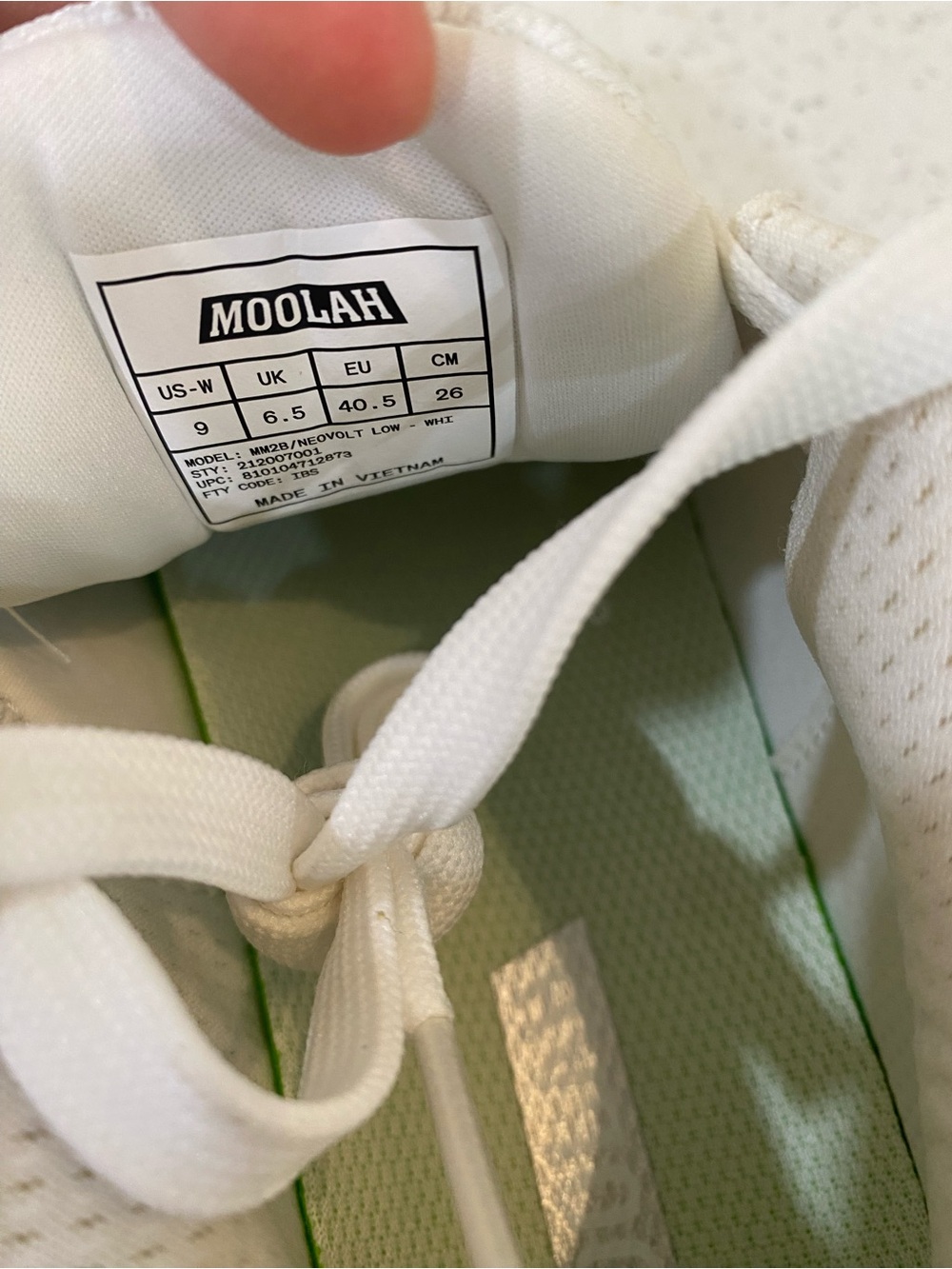 Women's Moolah Basketball Shoe (Neovolt Low - White 9) - Picture 3 of 3
